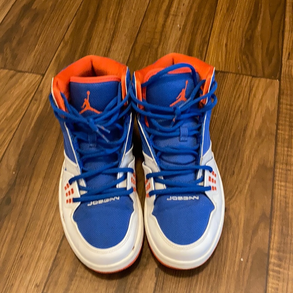 Jordan Flight 23 “Knicks”